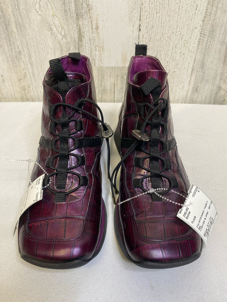 Size 37 (7) Purple Booties