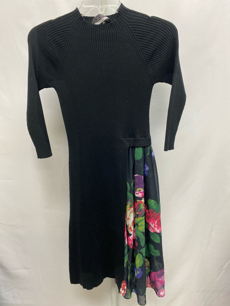 Size Medium Dalia MacPhee Black Floral Long Sleeve Dress