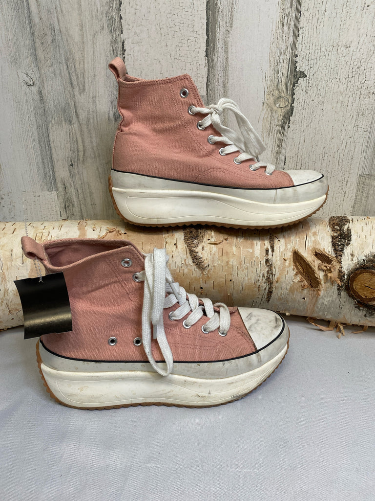 Winona Size 7.5 Pink Sneakers