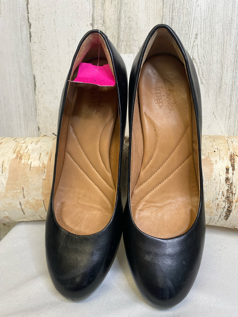 Clarks Size 8.5 Black Heels