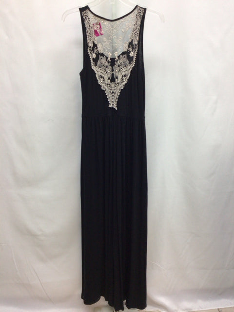 Size Medium monteau Black Maxi Dress
