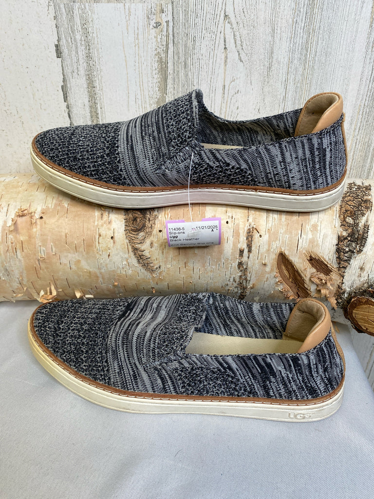 Ugg Size 7 Black Heather Slip-ons