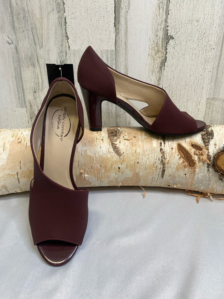 Life Stride Size 8.5 Wine Heels