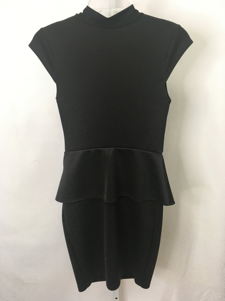 Size XS Venus Black Short Sleeve Dress