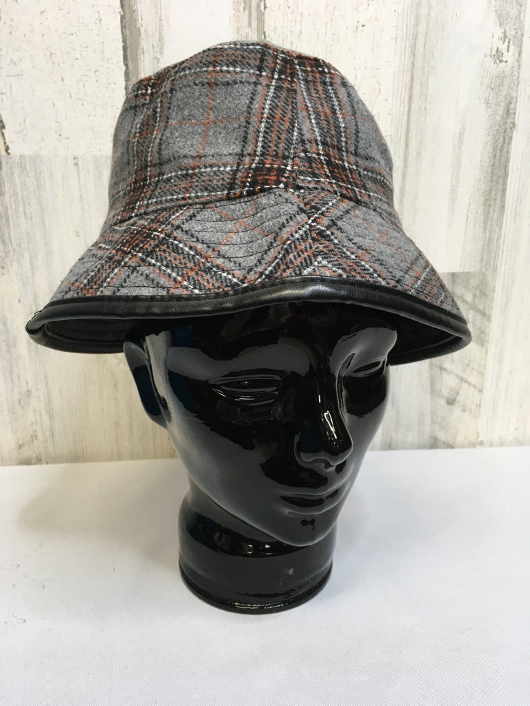 Steve Madden Gray Plaid Bucket Hat