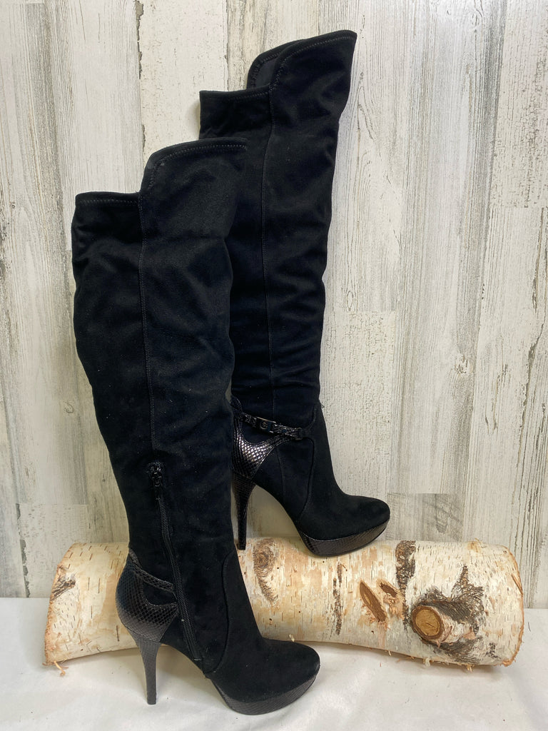Guess Size 8 Black Boots