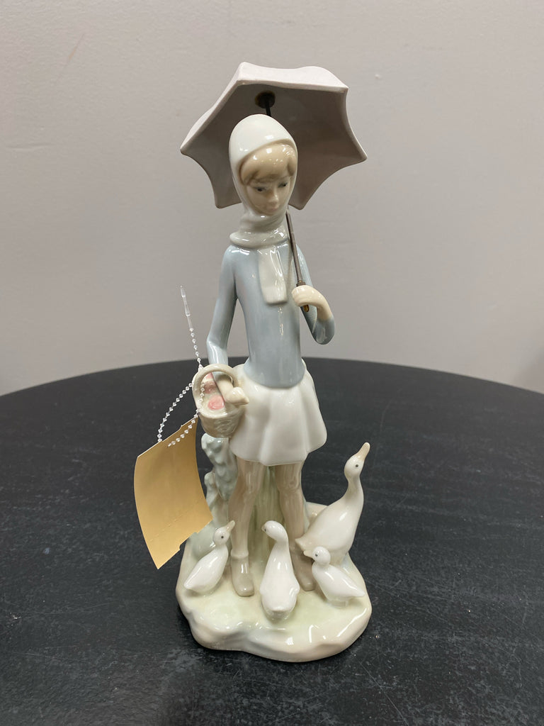 Lladro Figurine