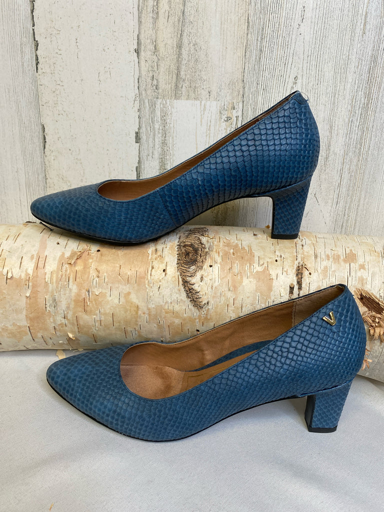 Vionic Size 7 Blue Print Heels