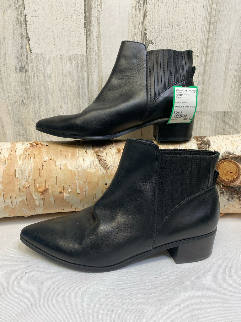Halogen Size 7 Black Booties