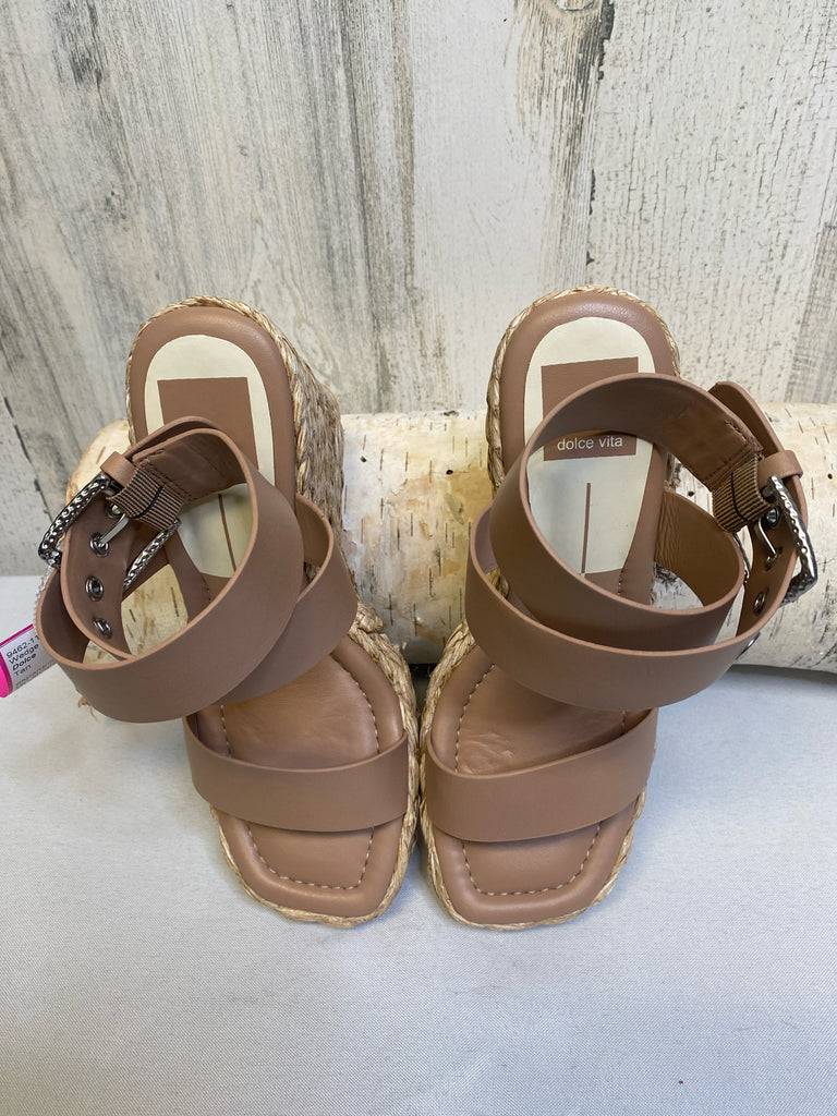 Dolce Size 6.5 Tan Wedge