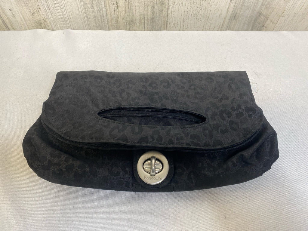 Baggallini Black Animal Clutch