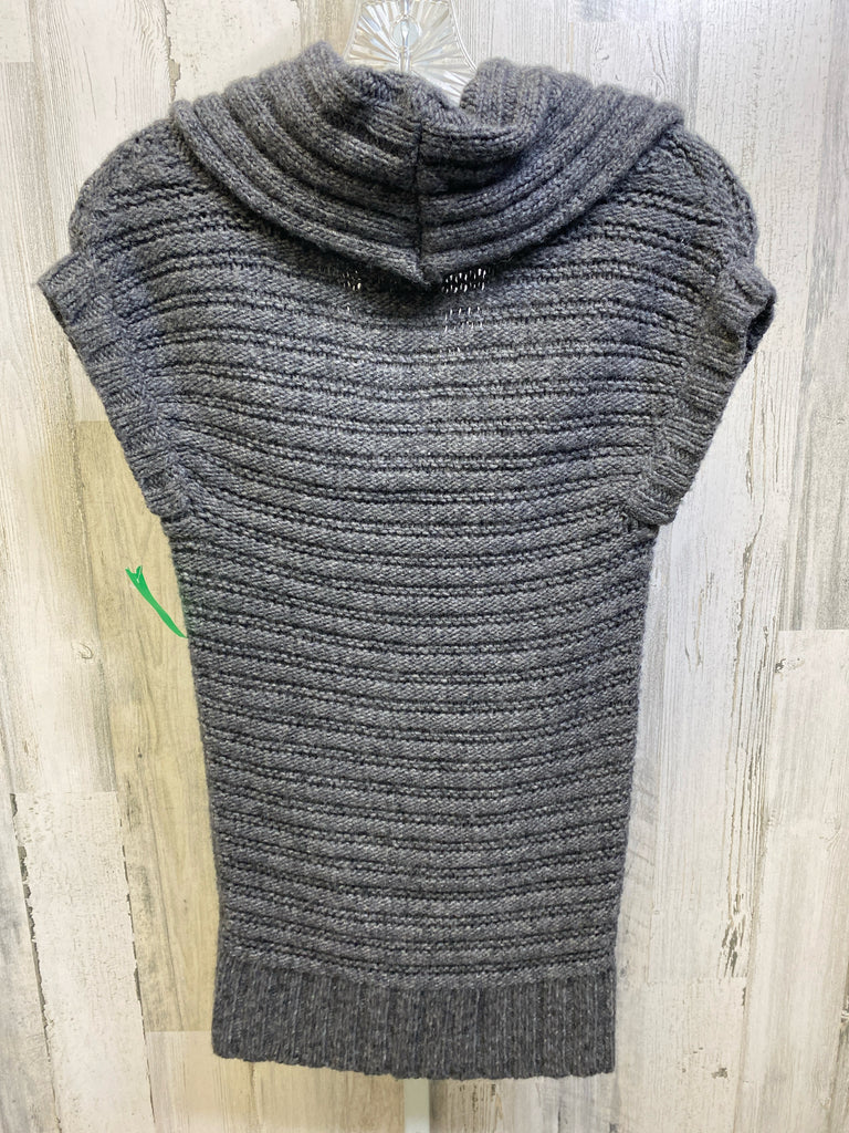 Ruehl Size Small Gray Vest/Top