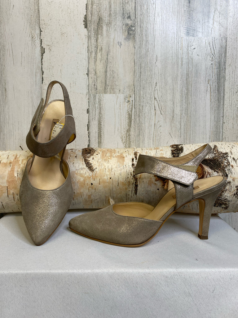 Paul Green Size 5.5 Taupe Heels