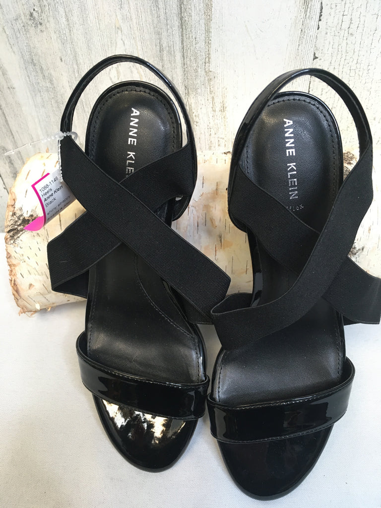 Anne Klein Size 9.5 Black Heels