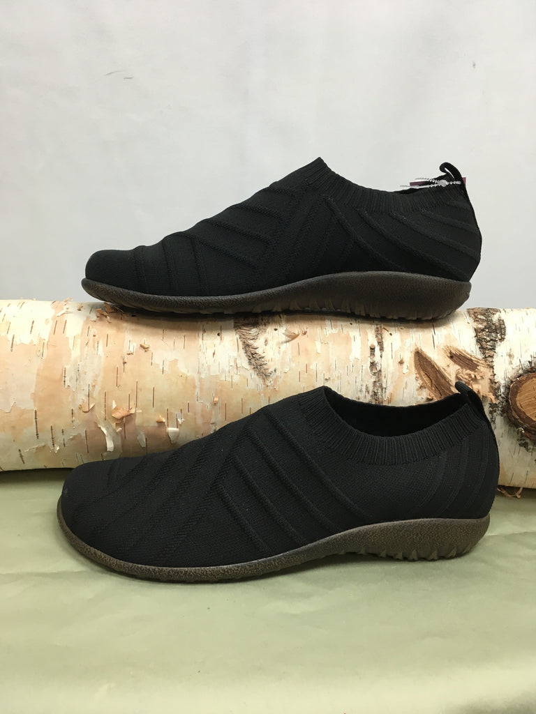 Naot Size 42 (11.5) Black Slip-ons