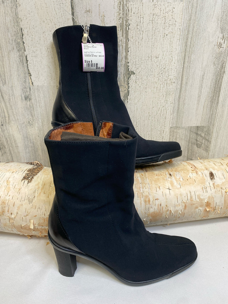 Donald J. Pliner Size 8 Black Boots