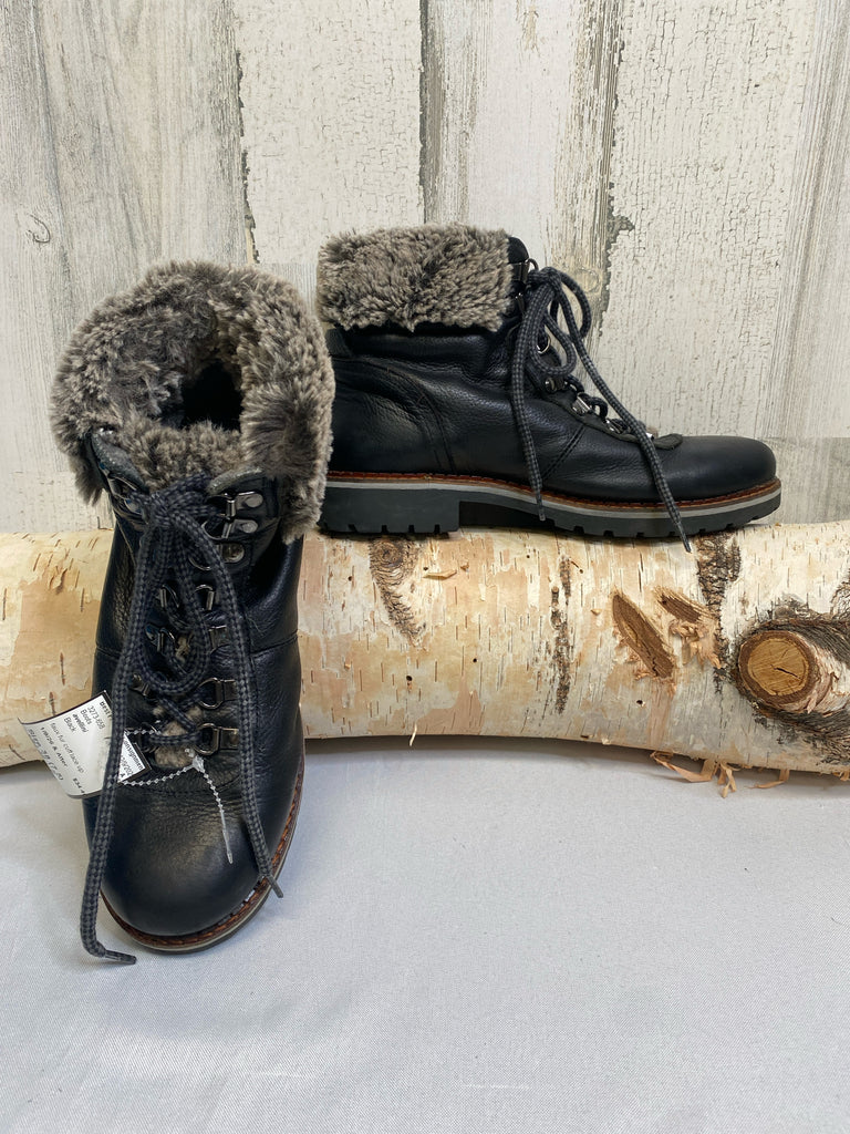 avellini Size 38 (7.5) Black Boots