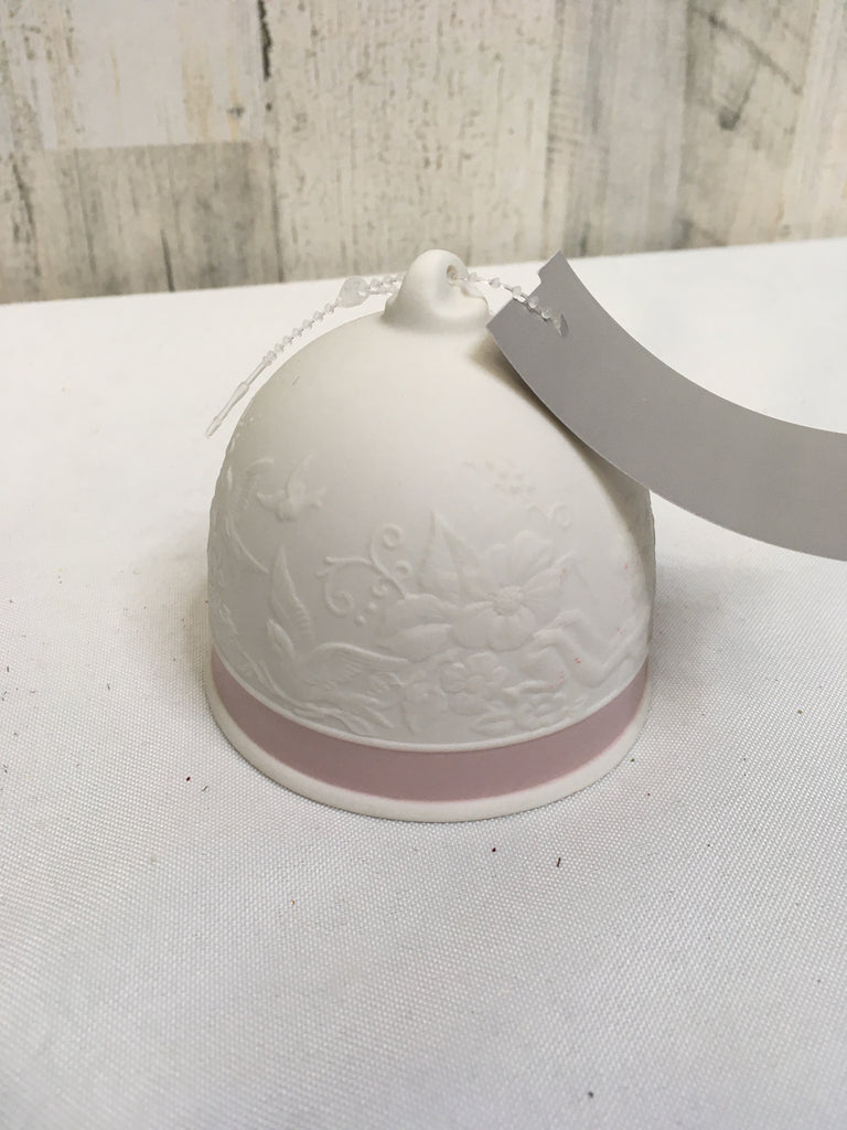 Lladro Christmas Decor