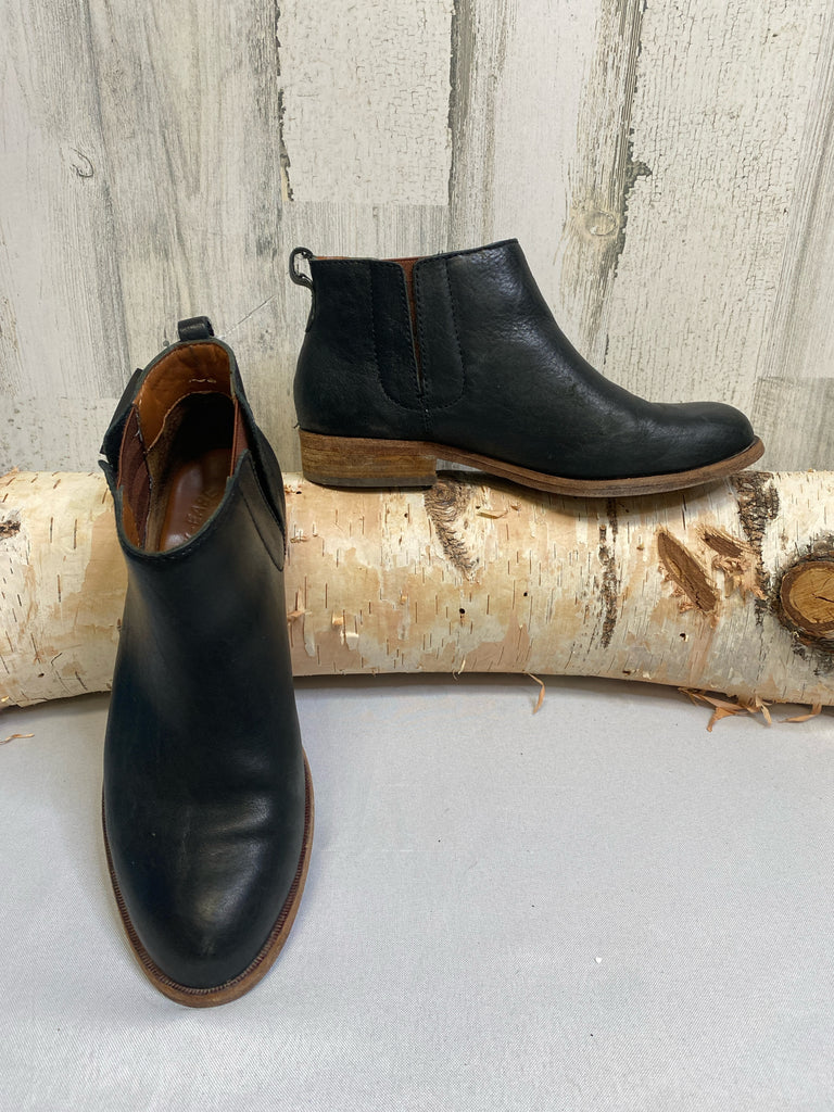Kork-Ease Size 7 Black Booties