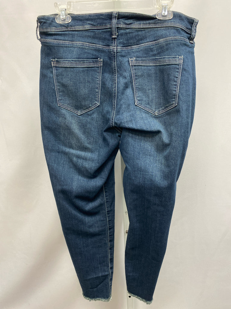 Bandolino Size 12 Denim Jeans