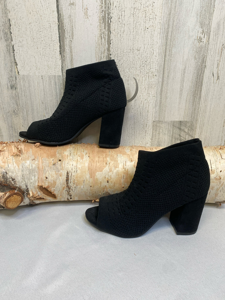 Size 7.5 Black Heels