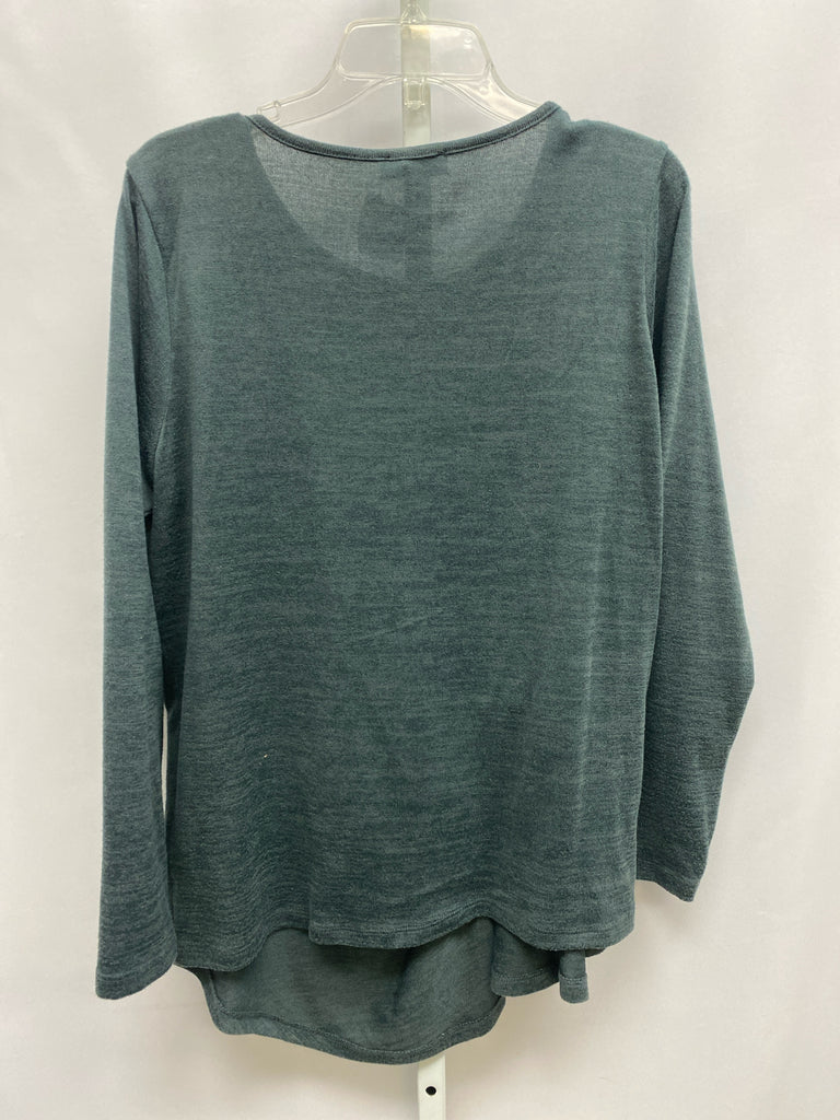 DG2 Size Large Gray Long Sleeve Top