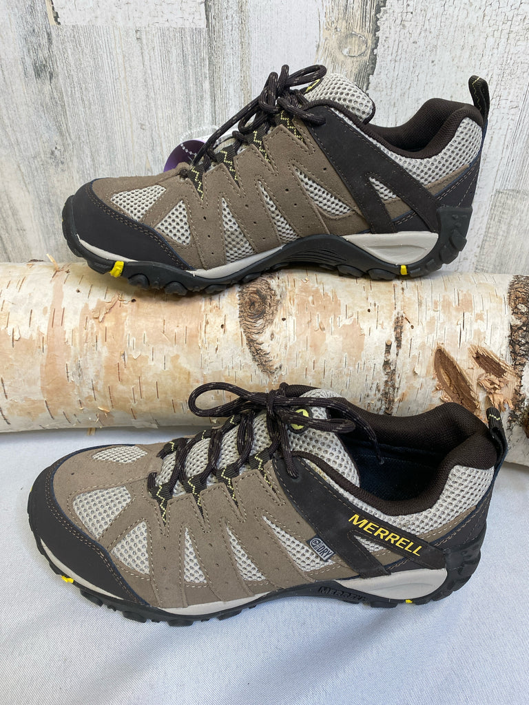 Merrell Size 8.5 Brown Hiking shoe