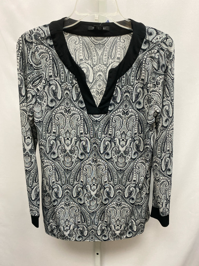 Tahari Size Medium Gray Print Long Sleeve Top