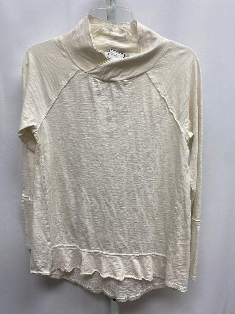 Size XS Cream Long Sleeve Top