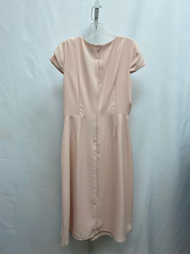 Size 14 Vince Camuto Pale Pink Short Sleeve Dress