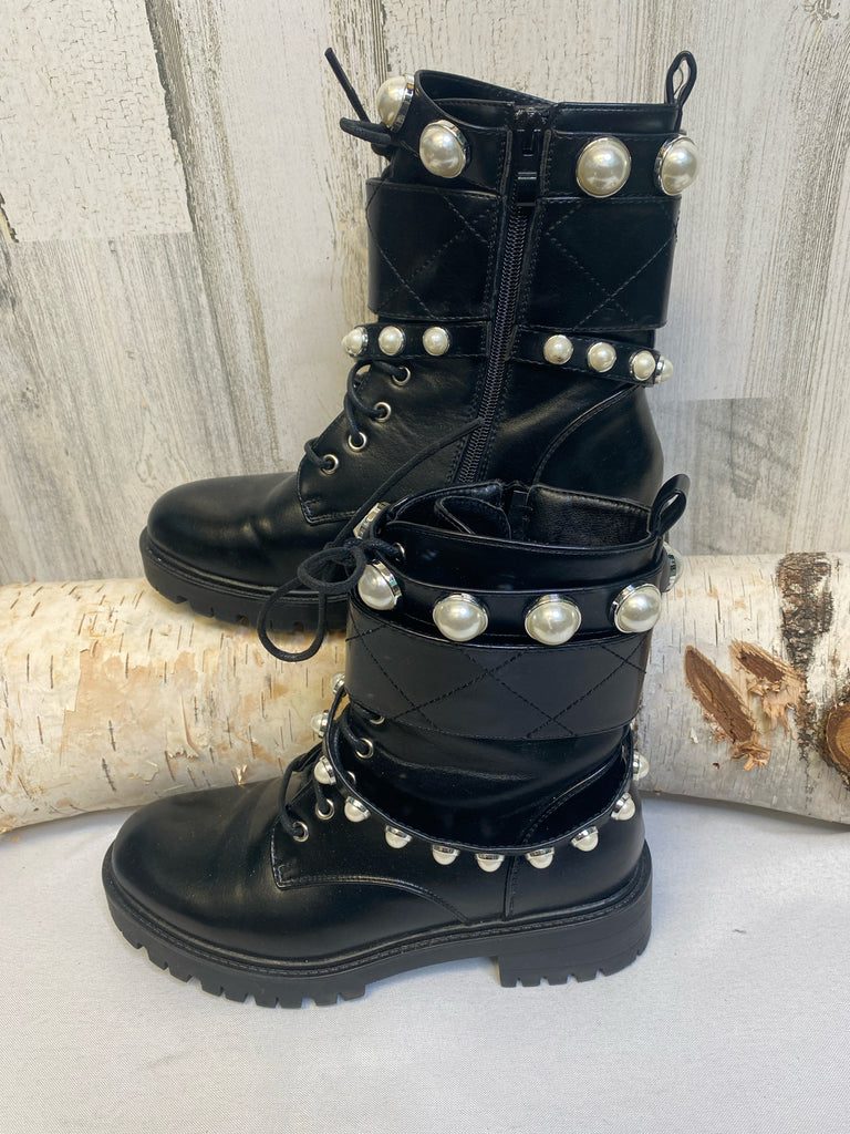 Size 38 (7.5) Black Boots