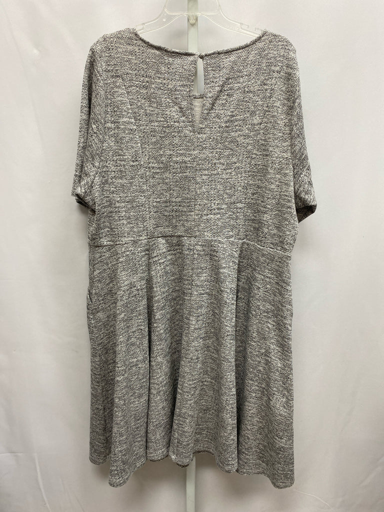 Size 3X Studio Gray Short Sleeve Dress