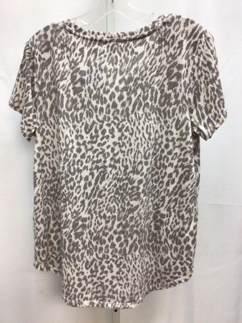 Style & Co. Size Large Gray Animal Short Sleeve Top