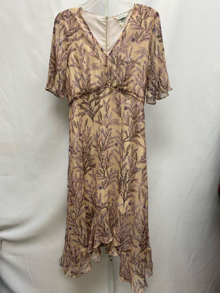 Size Medium Sundance Tan Floral Short Sleeve Dress