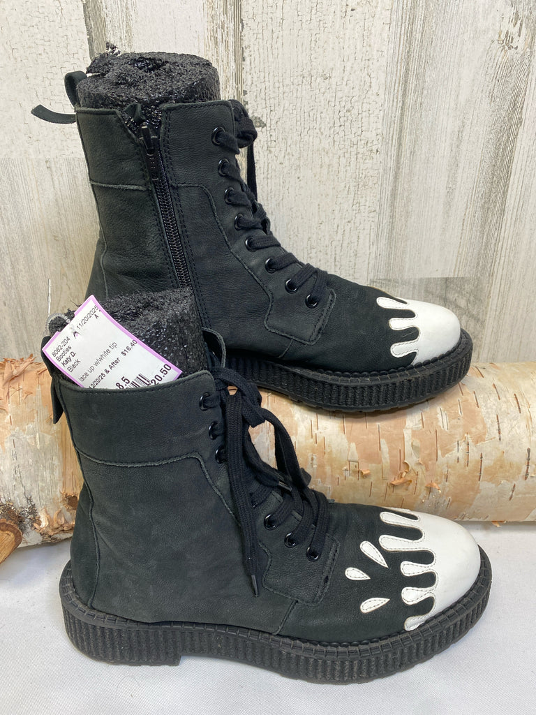 Katy D. Size 8.5 Black Booties
