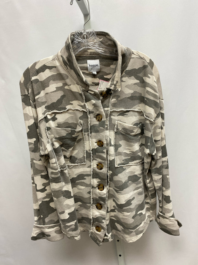 kensie Size Small Camoflouge Jacket/Top