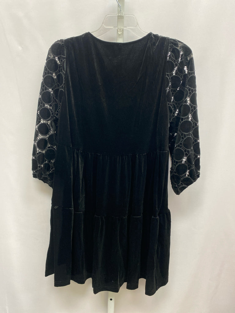 Size Large umgee Black 3/4 Sleeve Dress