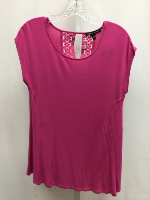 Cable & Gauge Size Small Magenta Short Sleeve Top