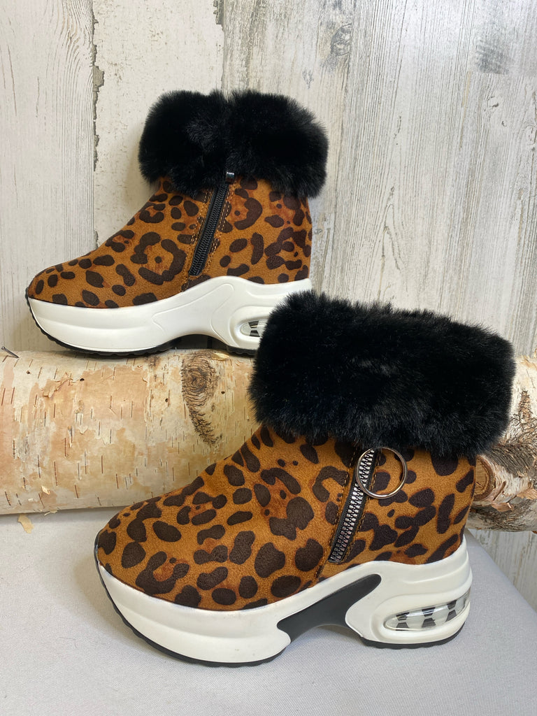 Size 5/6 Animal Print Booties