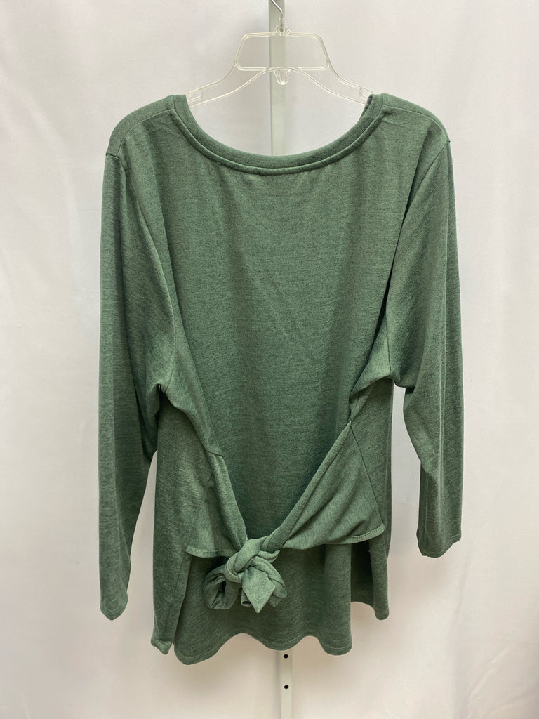 Studio Size 2X Green Long Sleeve Top