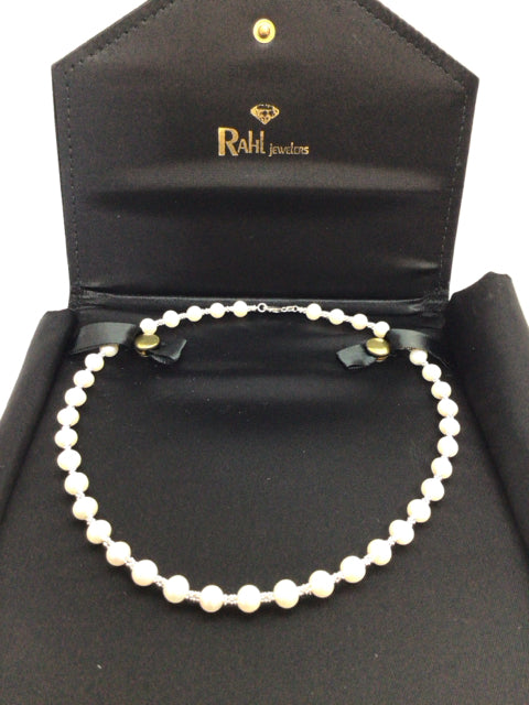 Pearl 14kt gold necklace