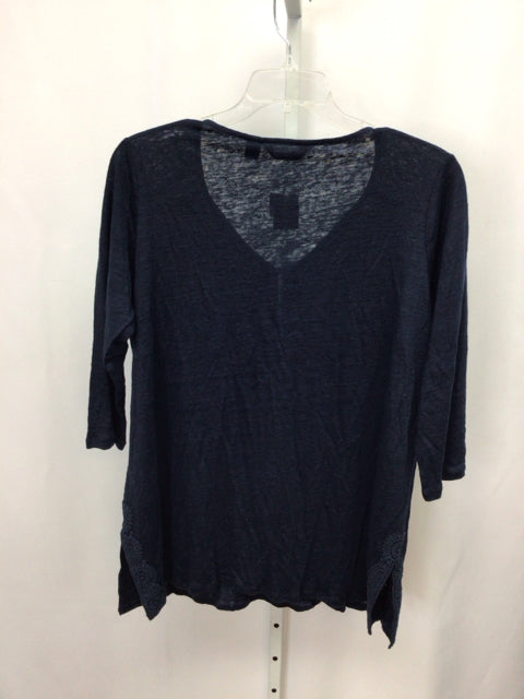 Lands End Size 14/16 Navy 3/4 Sleeve Top