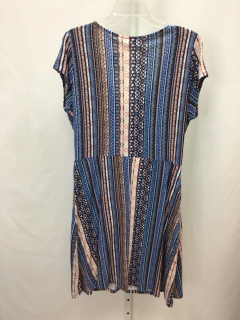 Size L/XL Blue Print Short Sleeve Dress
