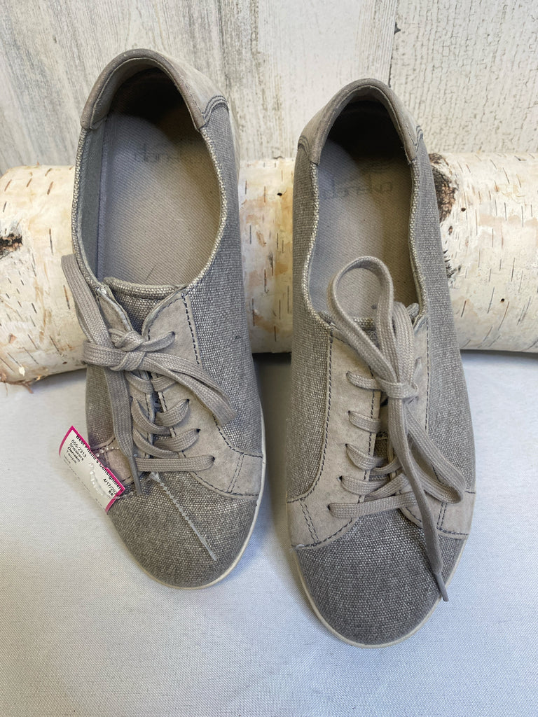 Dansko Size 37 (7.5) Taupe Sneakers