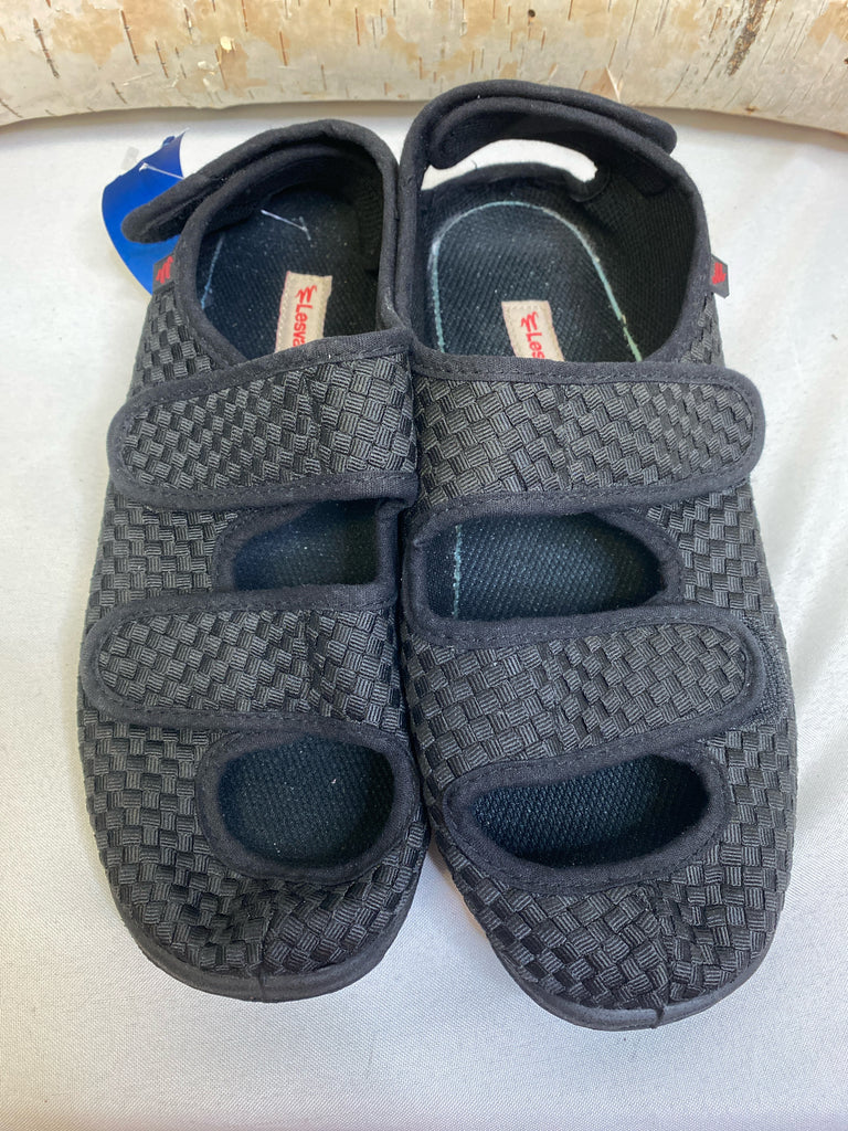 Size 11 Black Sandals