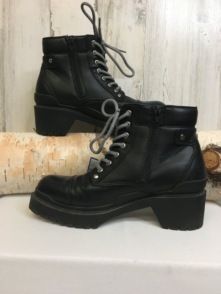 catherine malandrino Size 8 Black Boots