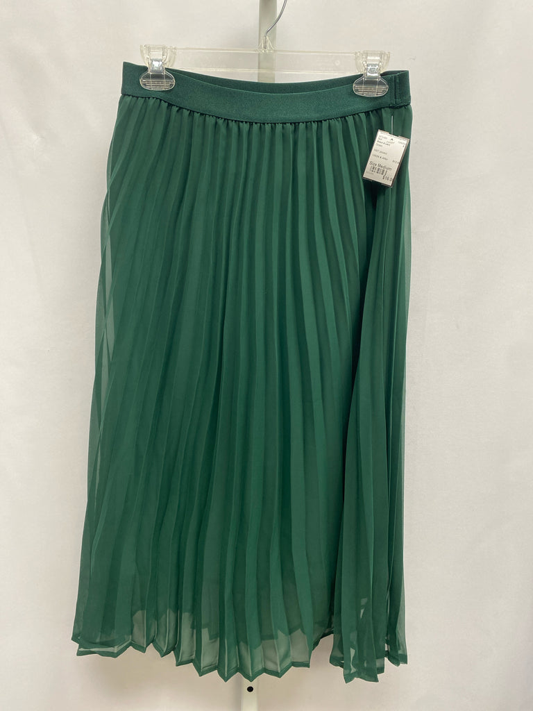 Grace & Lace Size Medium Green Skirt