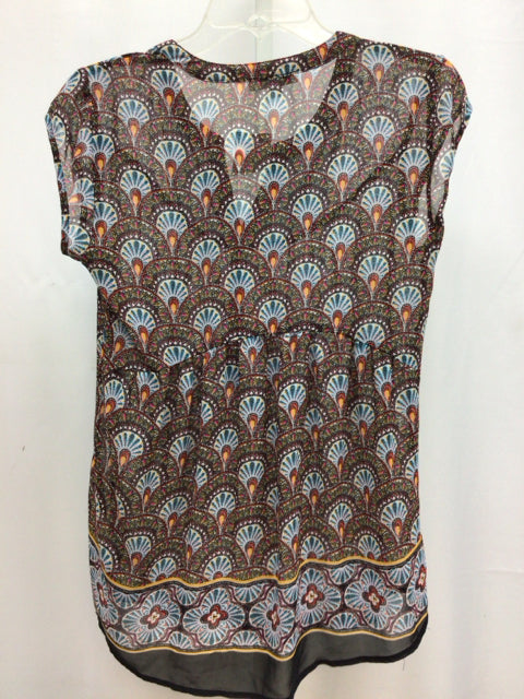 DR2 Size Small multi Sleeveless Top