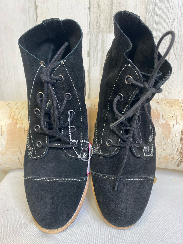 Diba Size 6.5 Black Booties