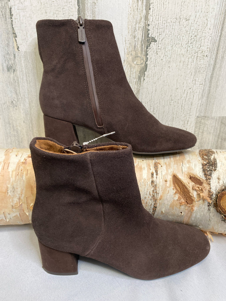 Blondo Size 7 Brown Booties